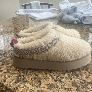 Ugh slippers